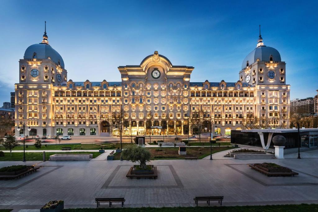فندق Courtyard by Marriott Baku (اسهل طريقة حجز)